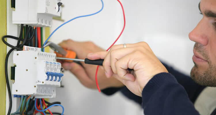 emergency commercial electrician Melbourne